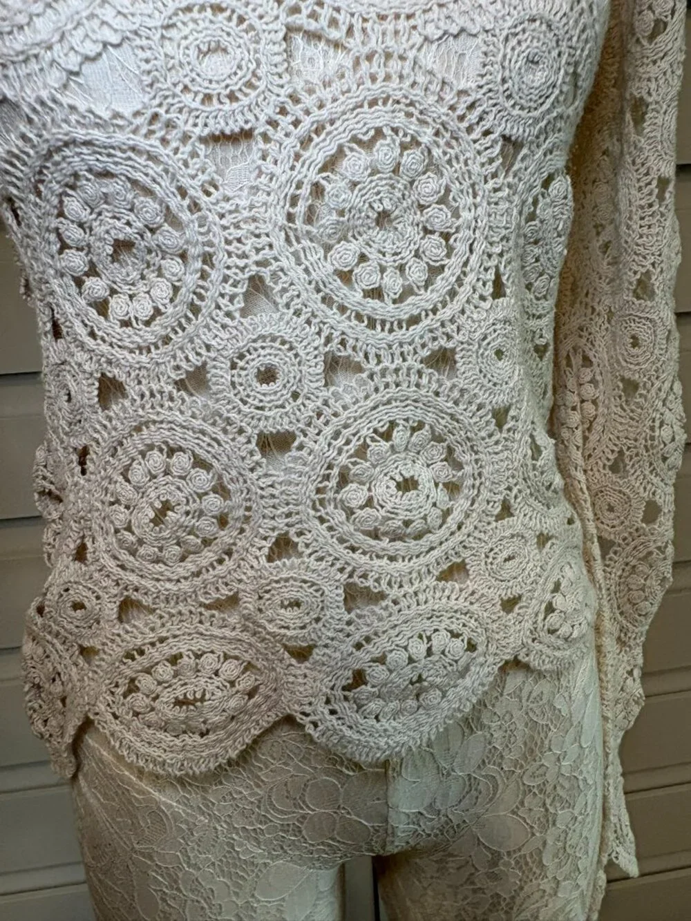 Zara Beige Crochet Lace Romantic Puff Sleeve Scalloped Hem Top Size S